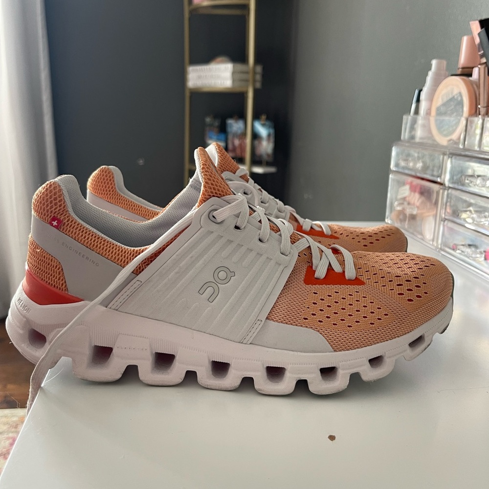 On clouds size 7.5 brand new, never worn